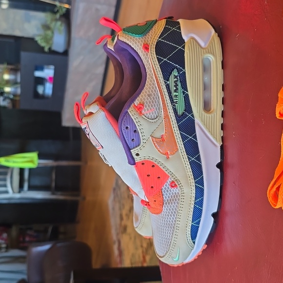 Nike Air Max 90 Mountaineering Sneakers in Trail Team Gold Coastal Blue - Picture 4 of 8